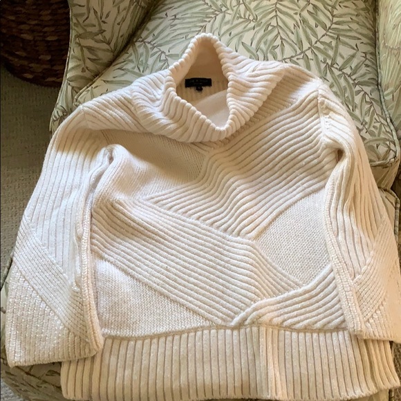 Sweater - Picture 2 of 3